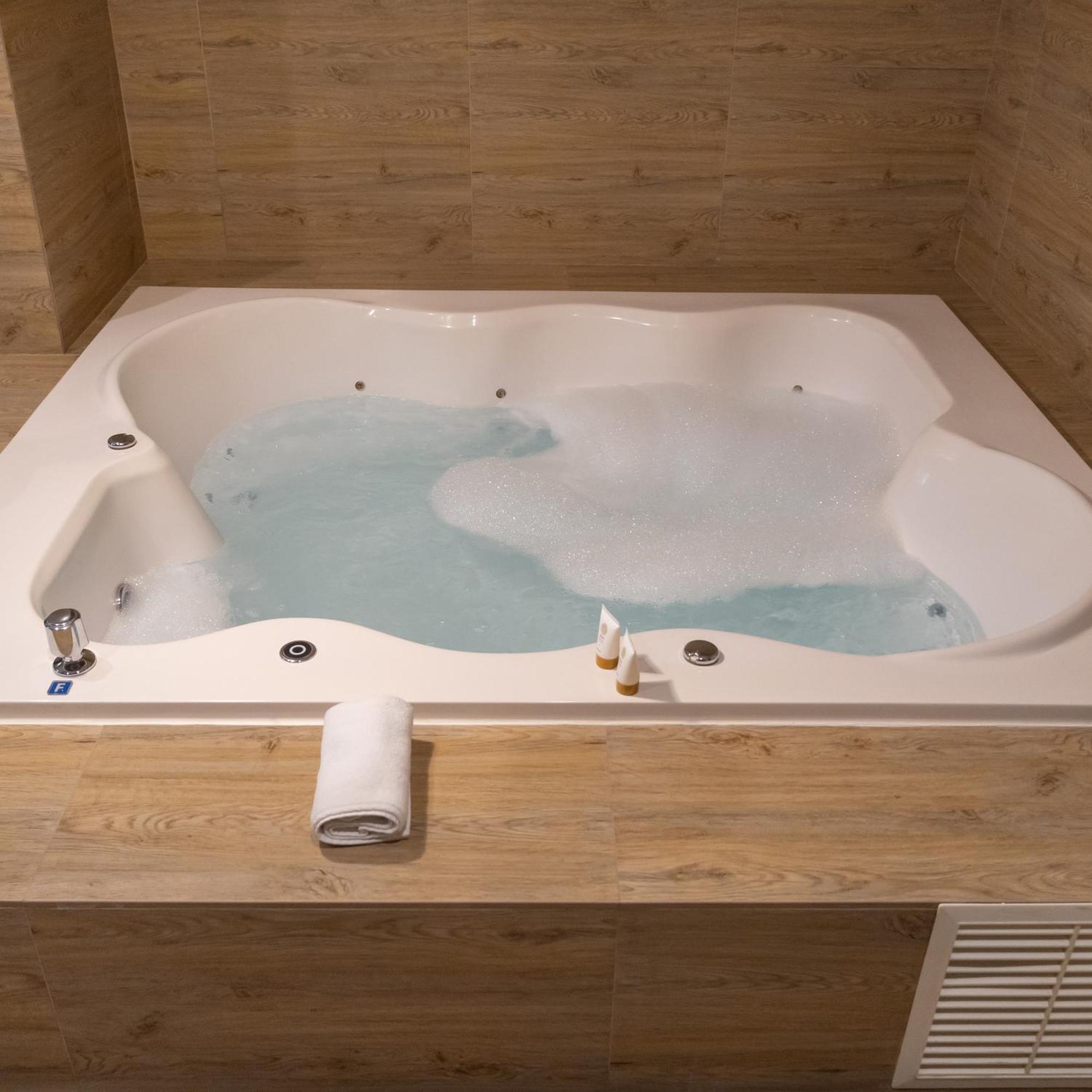 Awqa Hoteles - Sede Natasha Trujillo Bagian luar foto